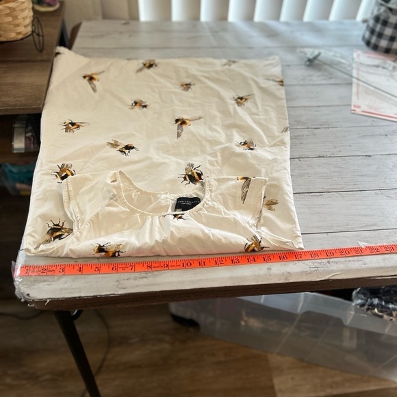 Victoria Beckham Target Girls Bee Print Cap Sleeve Peasant Dress Size L - Picture 6 of 6